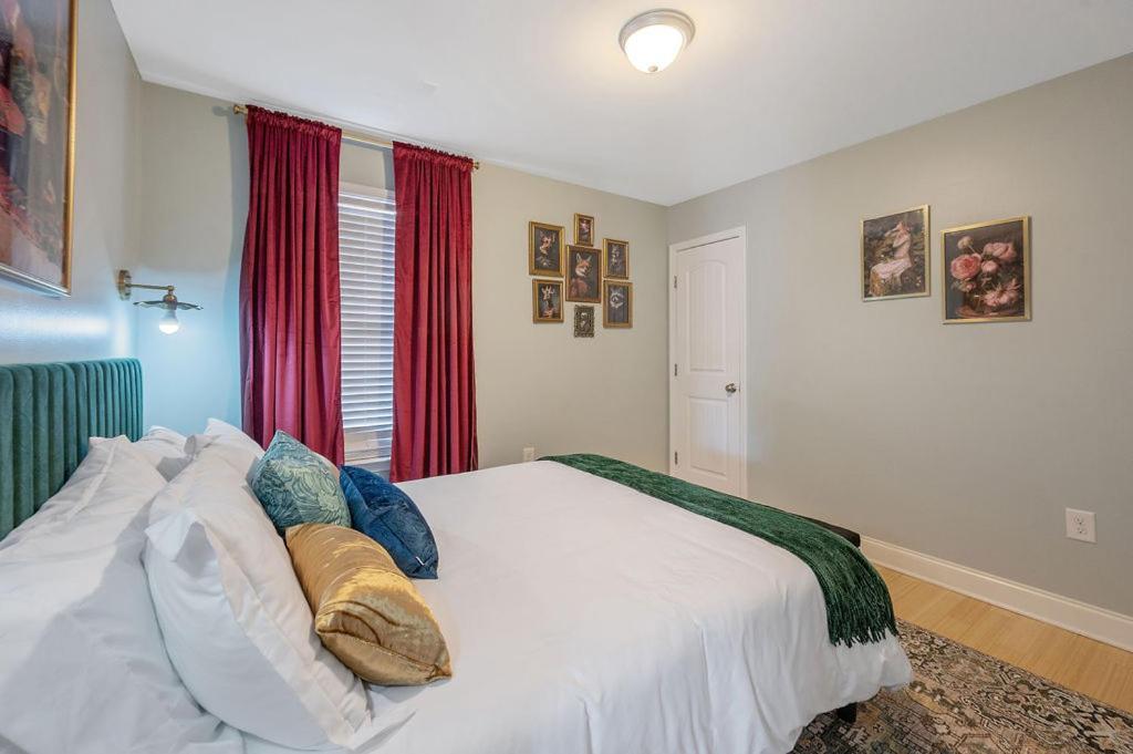 New Victorian Theme, 3Br, Lrg Backyard Close To Pnc Arena, Downtown, And Rdu Airport Raleigh Buitenkant foto