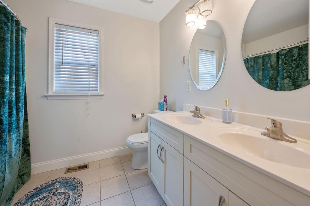 New Victorian Theme, 3Br, Lrg Backyard Close To Pnc Arena, Downtown, And Rdu Airport Raleigh Buitenkant foto