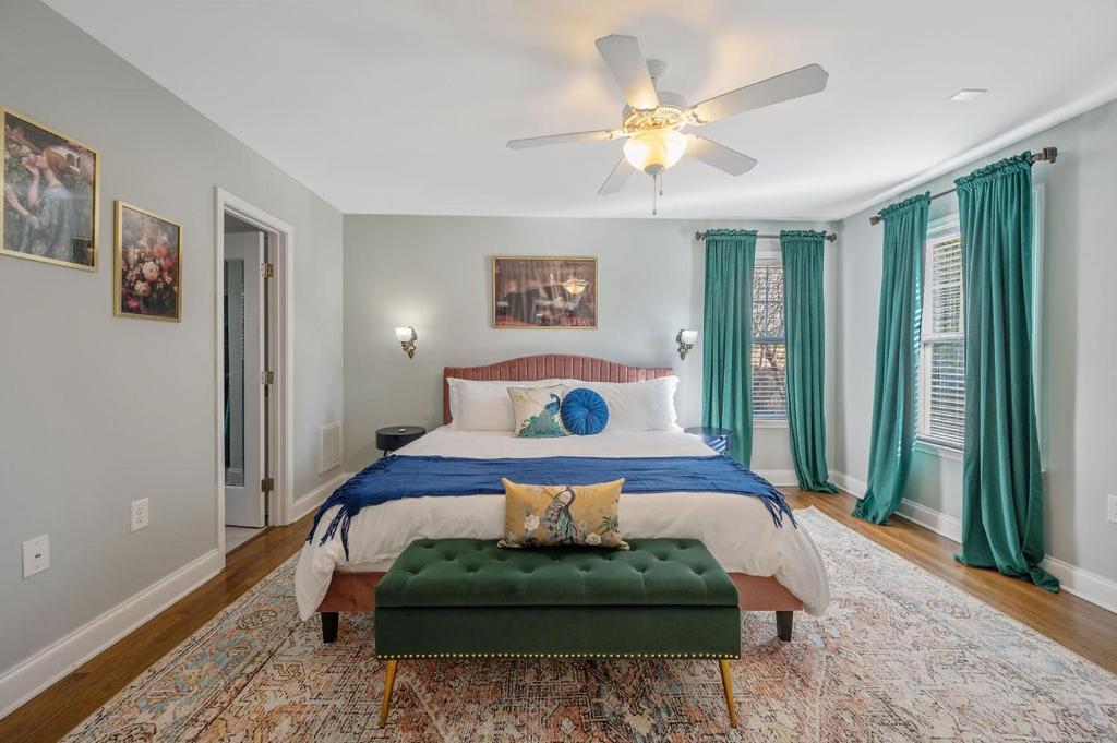 New Victorian Theme, 3Br, Lrg Backyard Close To Pnc Arena, Downtown, And Rdu Airport Raleigh Buitenkant foto
